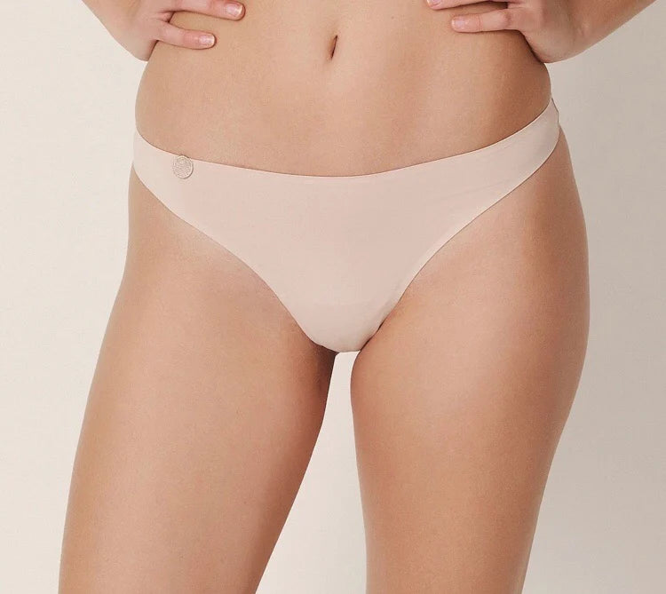 Marie Jo Tom Thong in caffe-latte-1