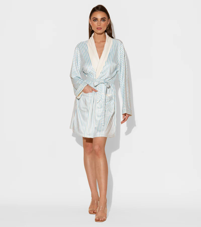 Short Robe