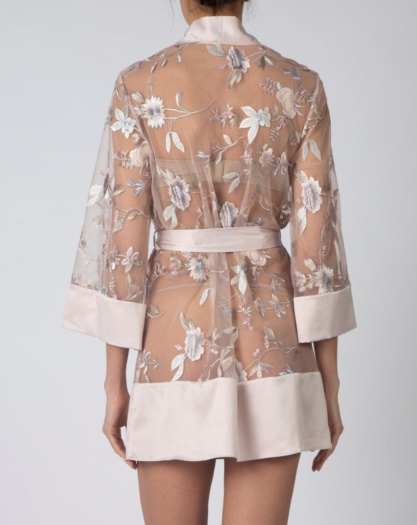 Stunning Robe Sepia Rose