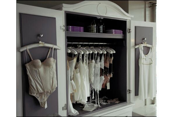 How to Store Lingerie